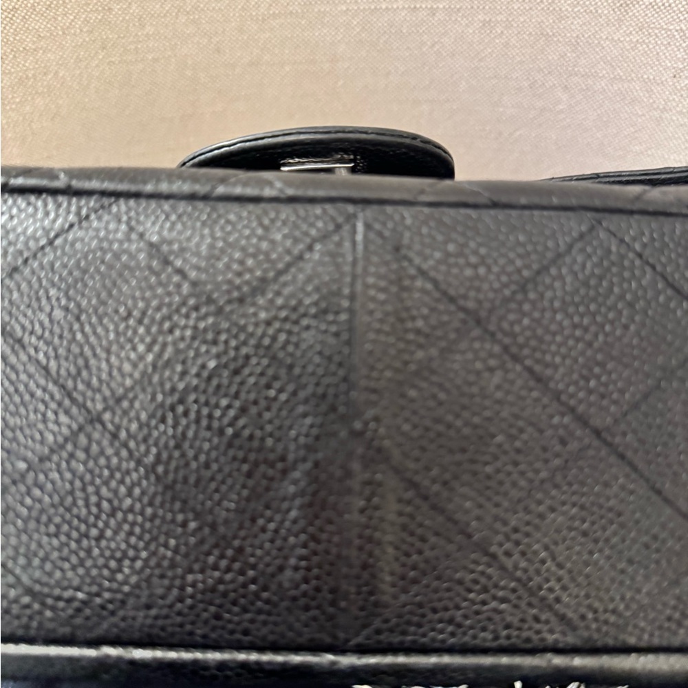 Chanel Black caviar quilted Jumbo single flap Shoulder Bag w Box & dust bag. - Picture 6 of 15